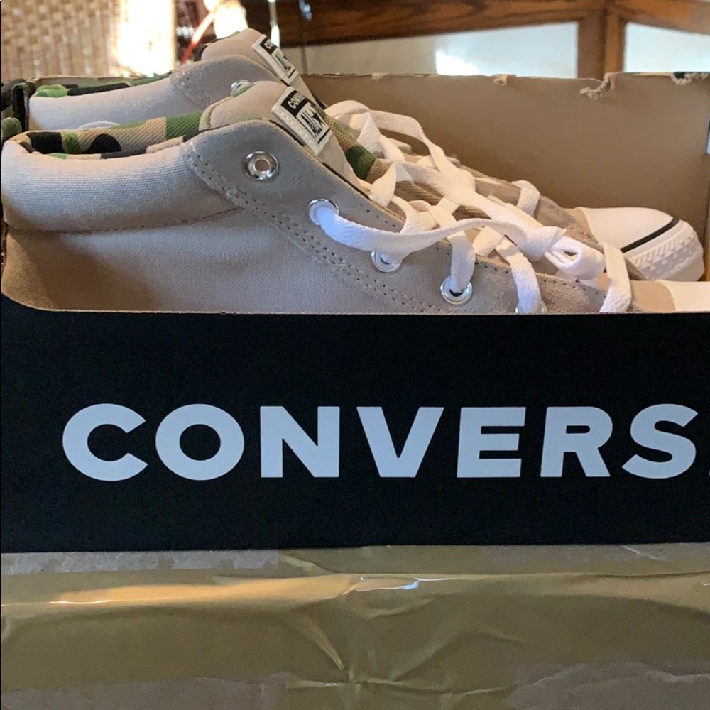 Almost New Converse Mids - Picture 7 of 7